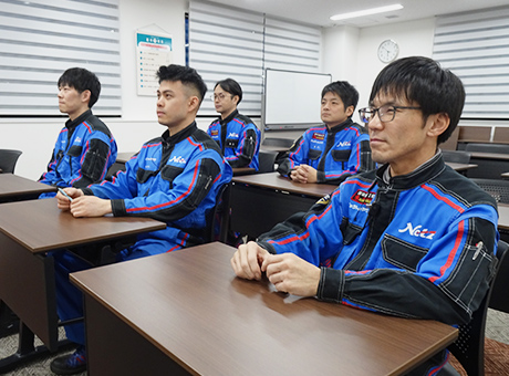 トレーナーによる集合教育